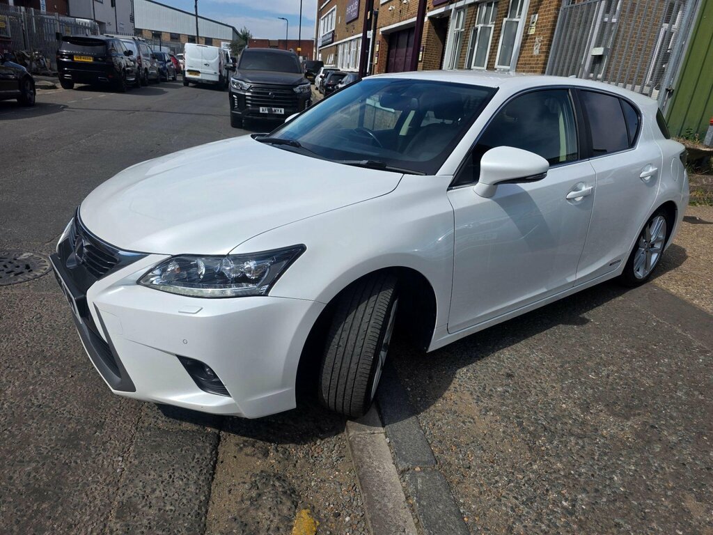 Lexus CT 200H Advance Plus Black #9