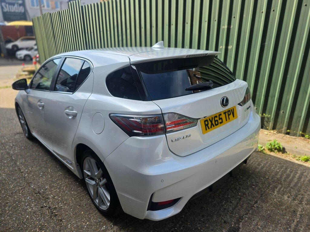 Lexus CT 1.8 200H Premier Cvt Euro 6 Ss White #2
