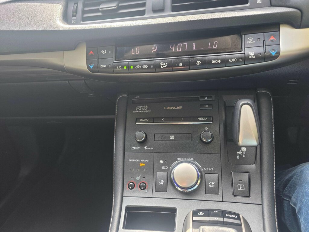 Lexus CT 200H Advance Plus Black #37