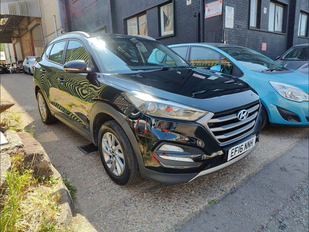 Hyundai Tucson 1.6 Gdi Blue Drive Se Euro 6 Ss Black #5
