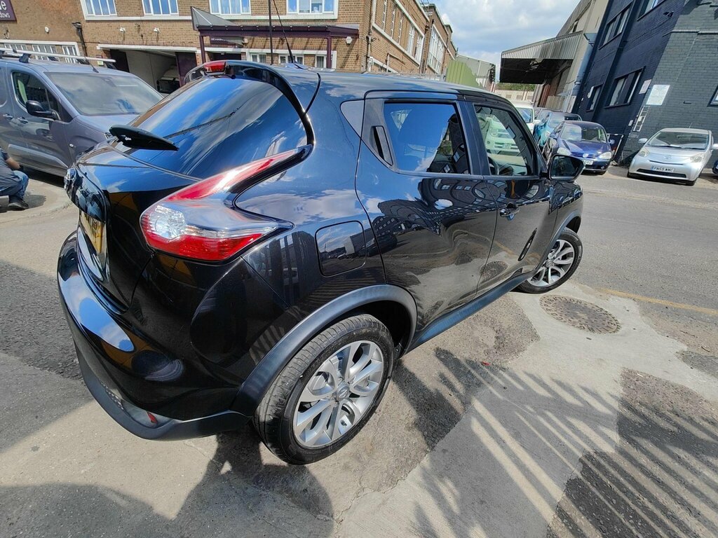 Nissan Juke 1.6 Tekna Xtron Euro 6 DC17KUR Black #2