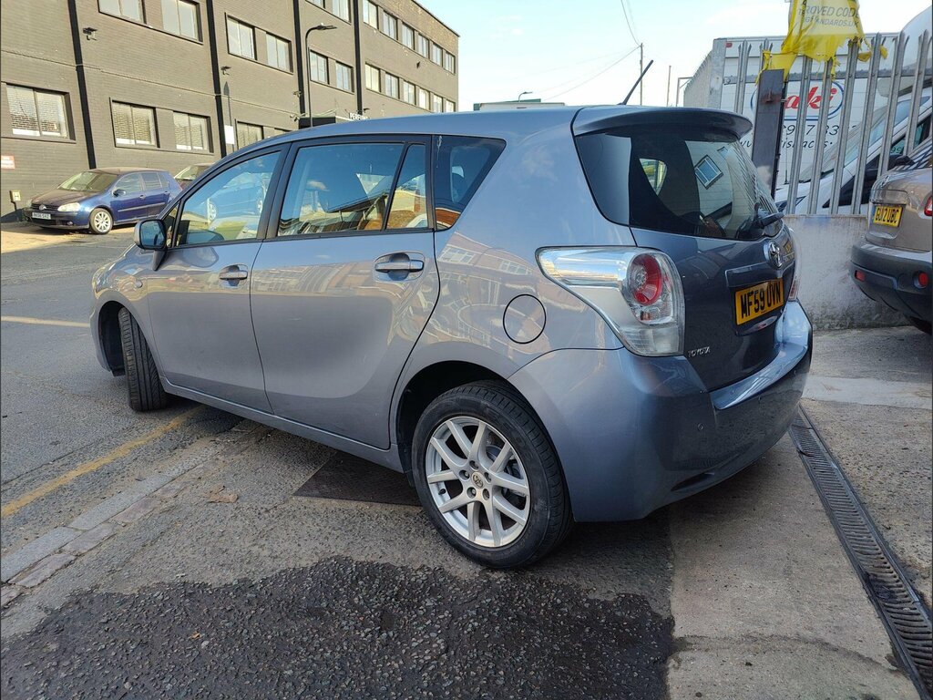 Toyota Verso 1.8 V-matic T Spirit Multidrive S Euro 4 Blue #2