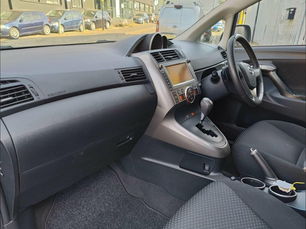 Toyota Verso 2.0 D-4d Tr Blue #10