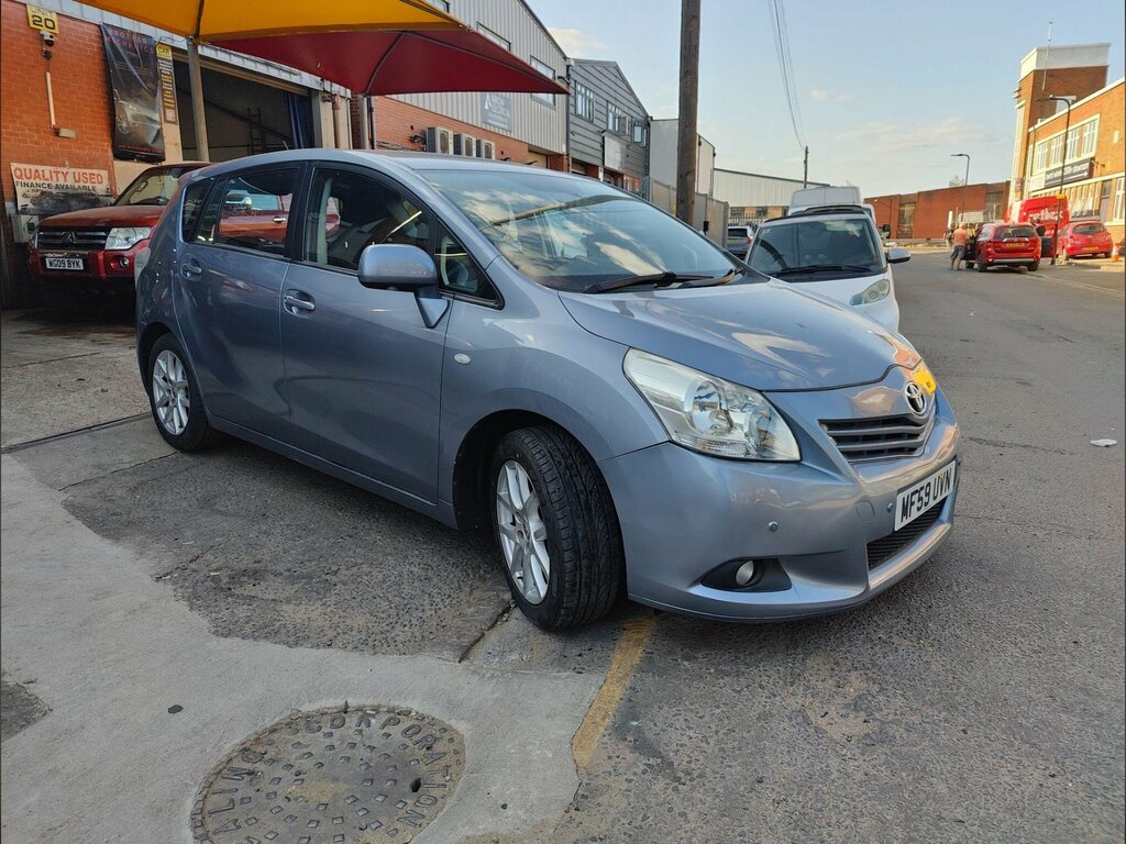 Toyota Verso 1.8 V-matic T Spirit Multidrive S Euro 4 Blue #3