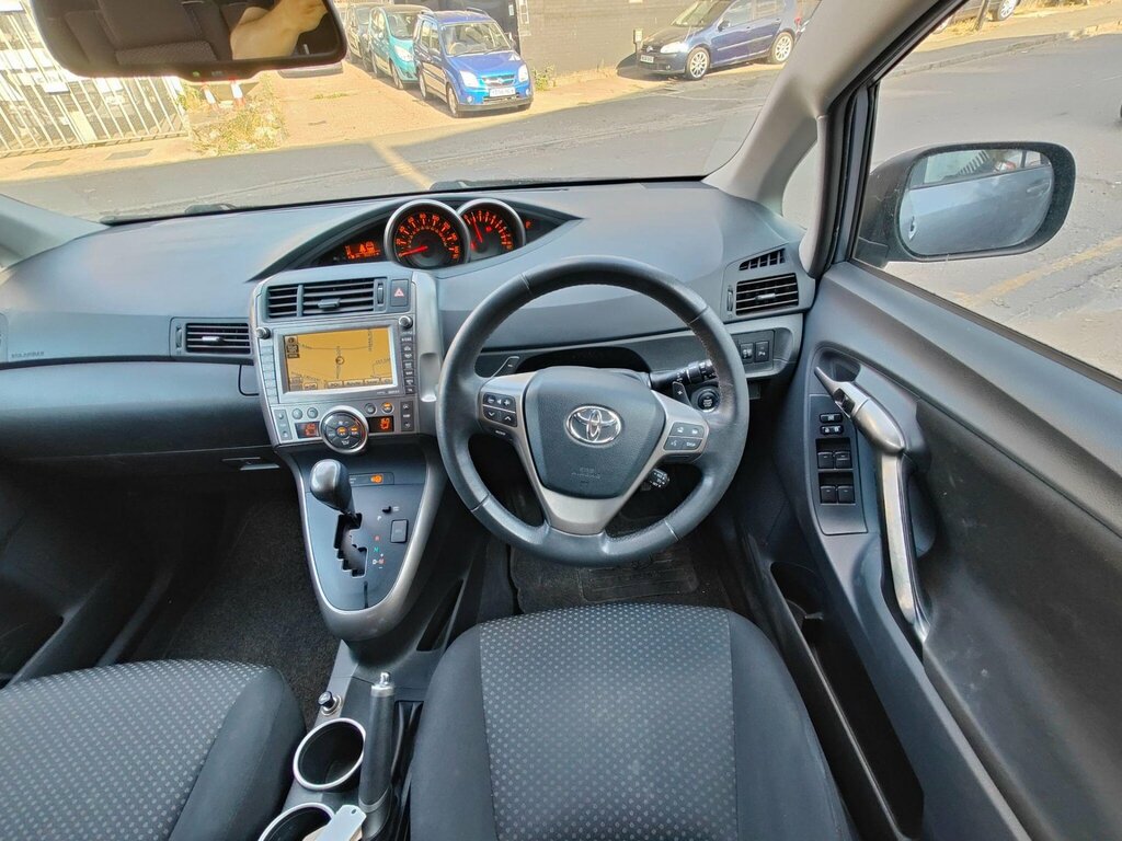 Toyota Verso 2.0 D-4d Tr Blue #9