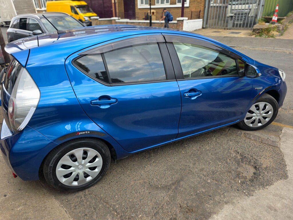 Toyota Aqua Hatchback Blue #2