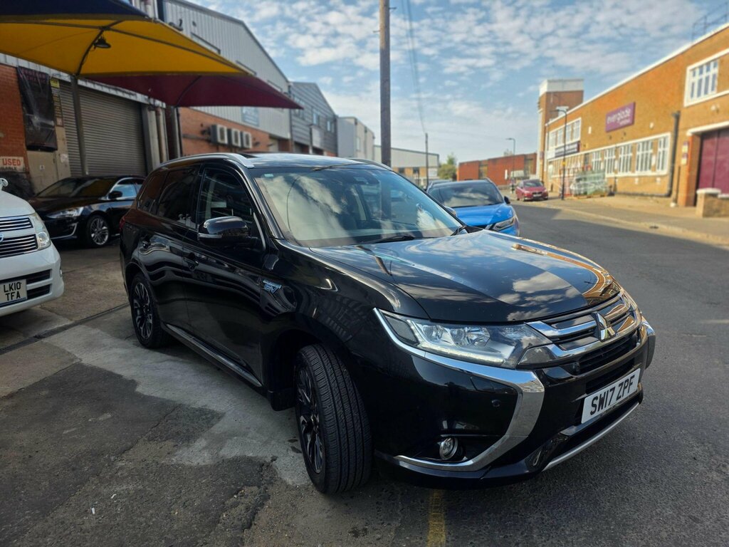 Mitsubishi Outlander 2.0H 12Kwh 4Hs Cvt 4Wd Euro 6 Ss Black #4
