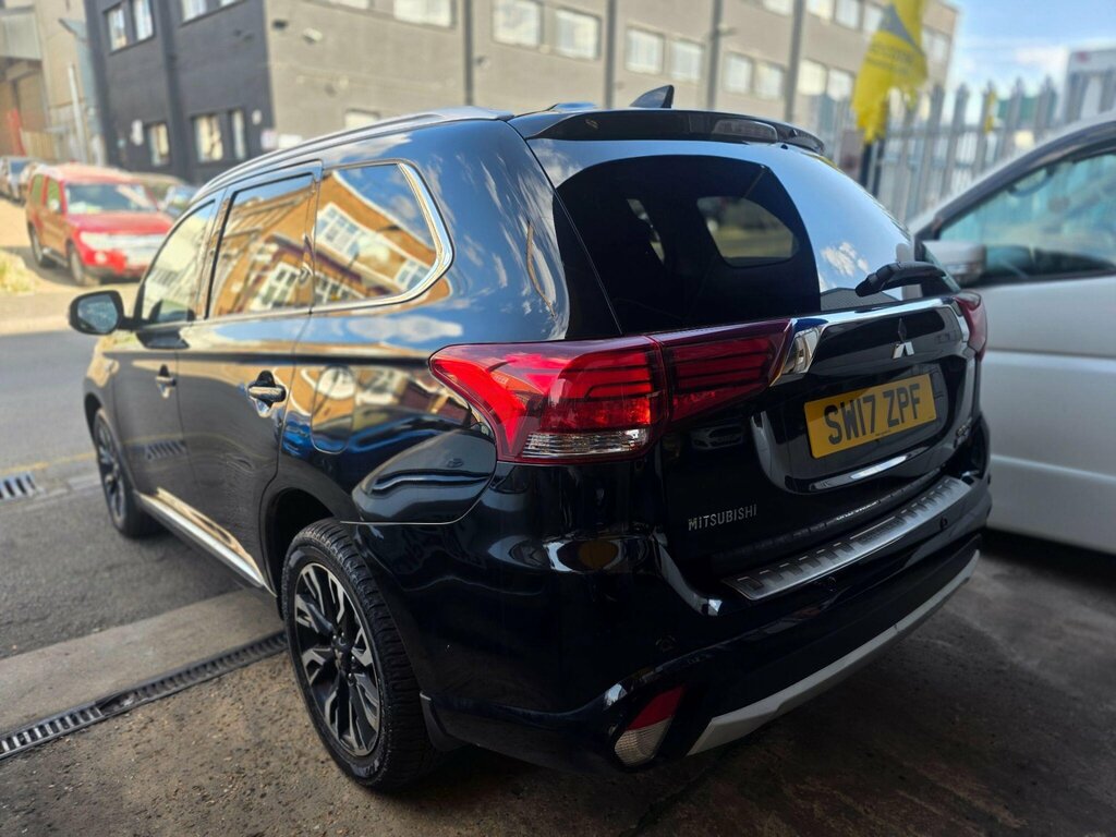 Mitsubishi Outlander 2.0H 12Kwh 4Hs Cvt 4Wd Euro 6 Ss Black #6