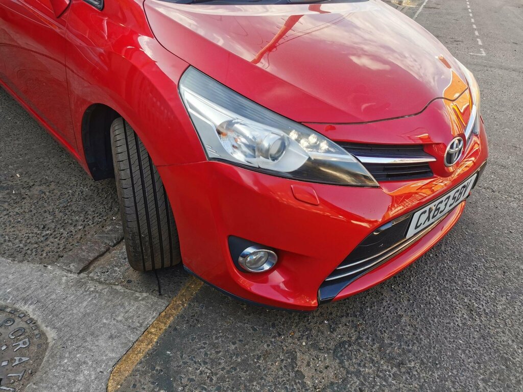Toyota Verso D-4d Icon Grey #36