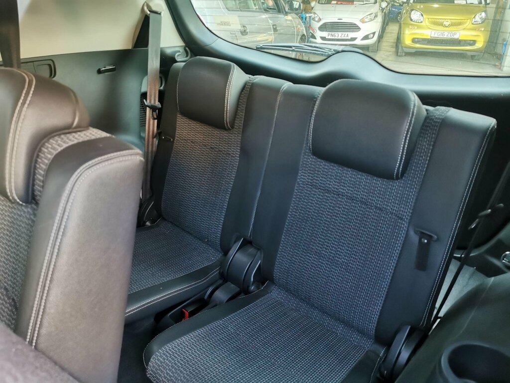 Toyota Verso D-4d Icon Grey #14