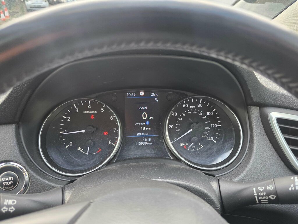 Nissan Qashqai Black #35