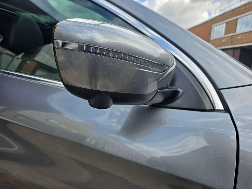 Nissan Qashqai Black #36