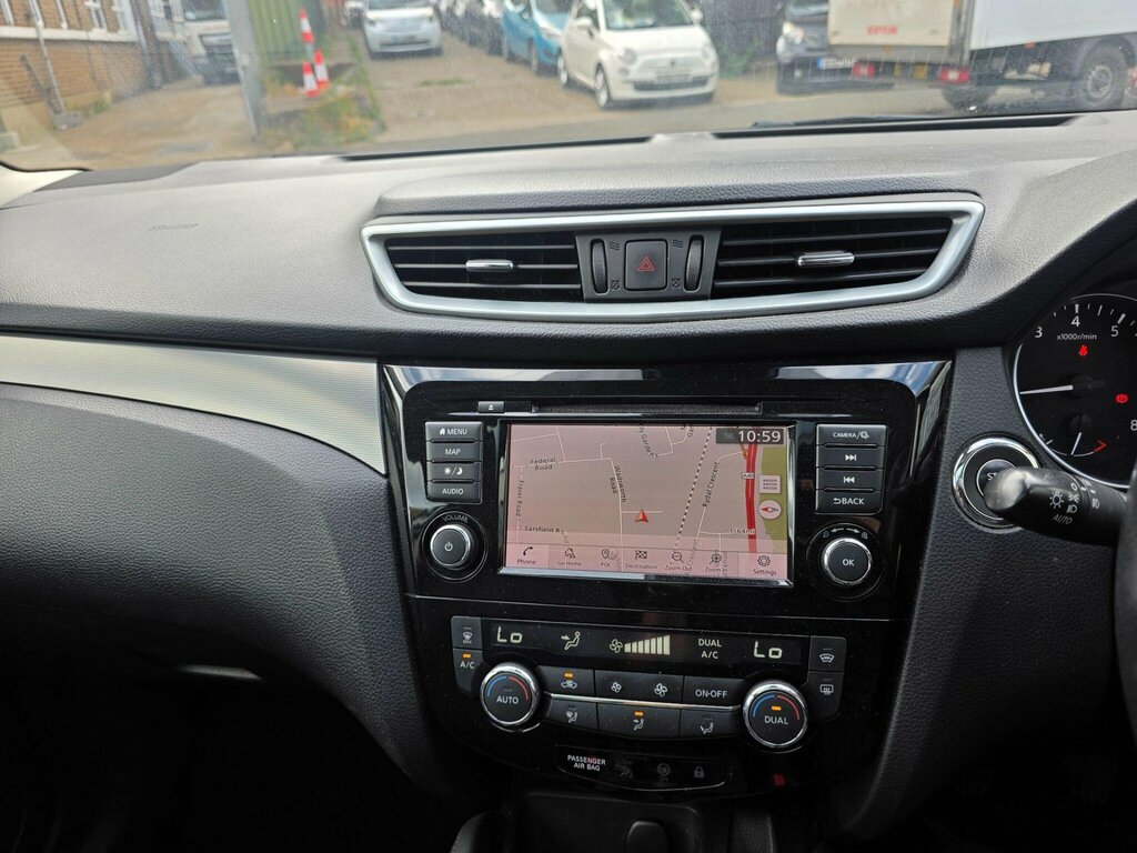 Nissan Qashqai Black #33