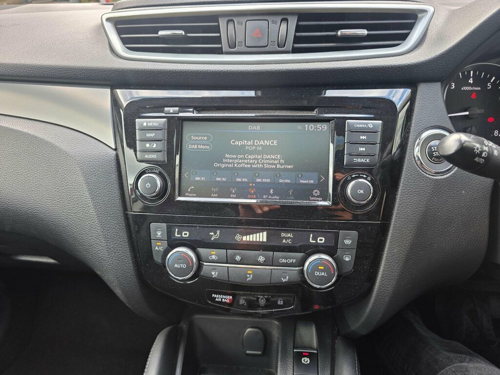 Nissan Qashqai Black #31