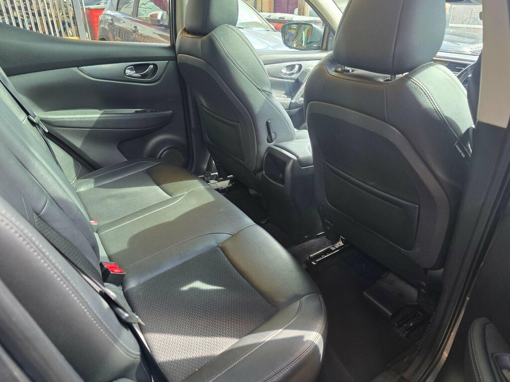 Nissan Qashqai Black #14
