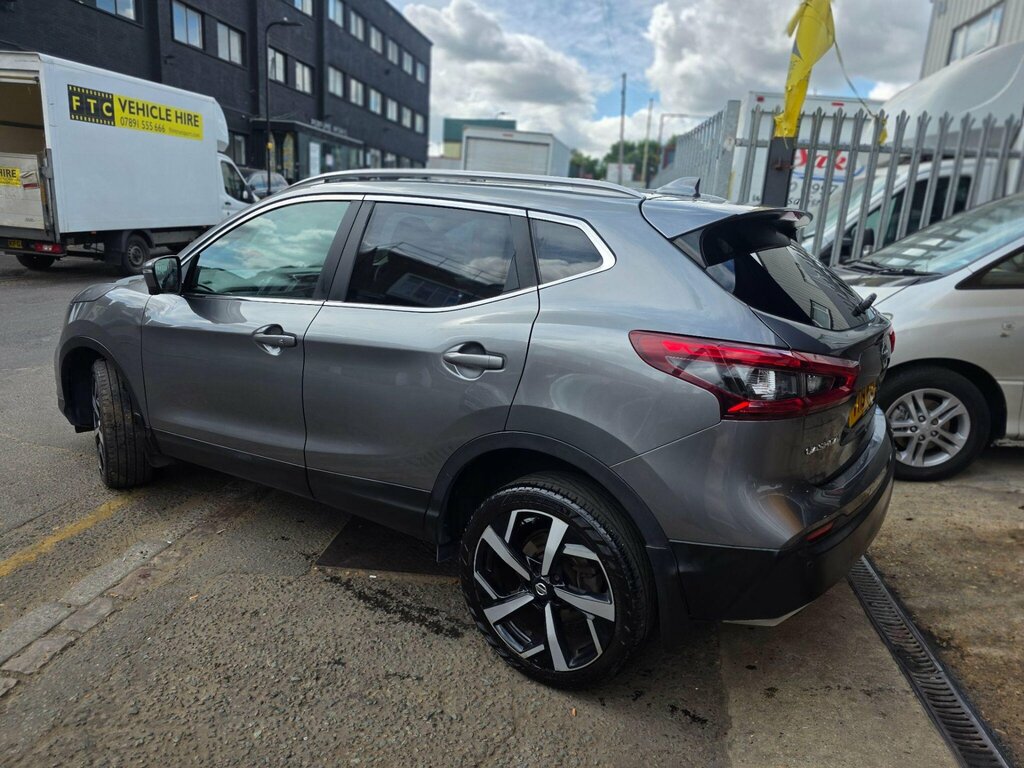Nissan Qashqai Black #4