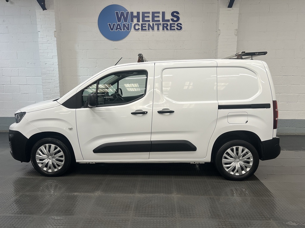 Peugeot Partner 1.5 Bluehdi 1000 Professional Standard Panel Van 5 MF21EOW White #2
