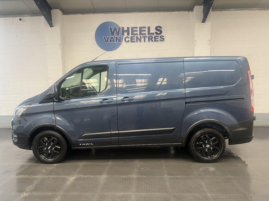 Ford Transit Custom 2.0 300 Ecoblue Trail Panel Van YG22YPR Blue #2