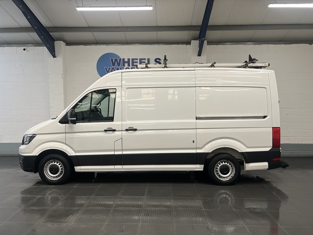 Volkswagen Crafter 2.0 Tdi Cr35 Bluemotion Tech Startline Panel Van 5 DP19AYF White #2