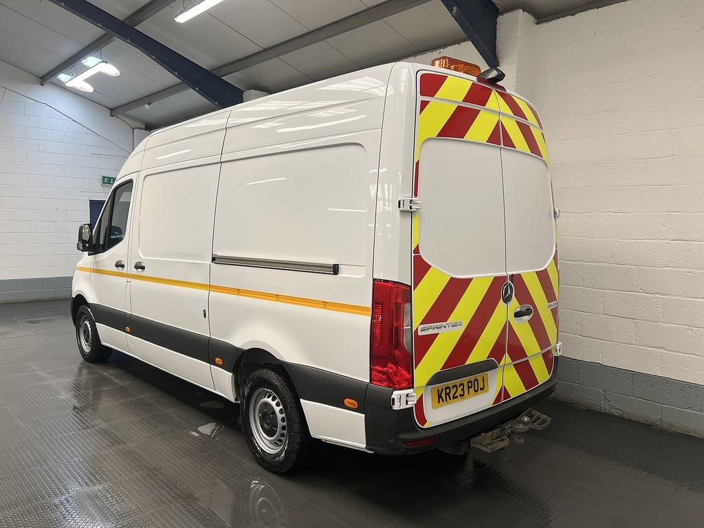 Mercedes-Benz Sprinter 2.0 315 Cdi Progressive Panel Van Manua KR23POJ White #3