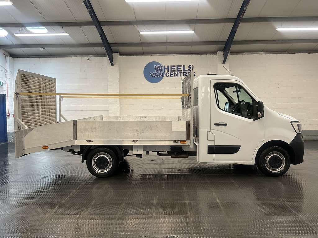 Renault Master 2.3 Dci 35 Business Platform Cab MM21YLU White #4