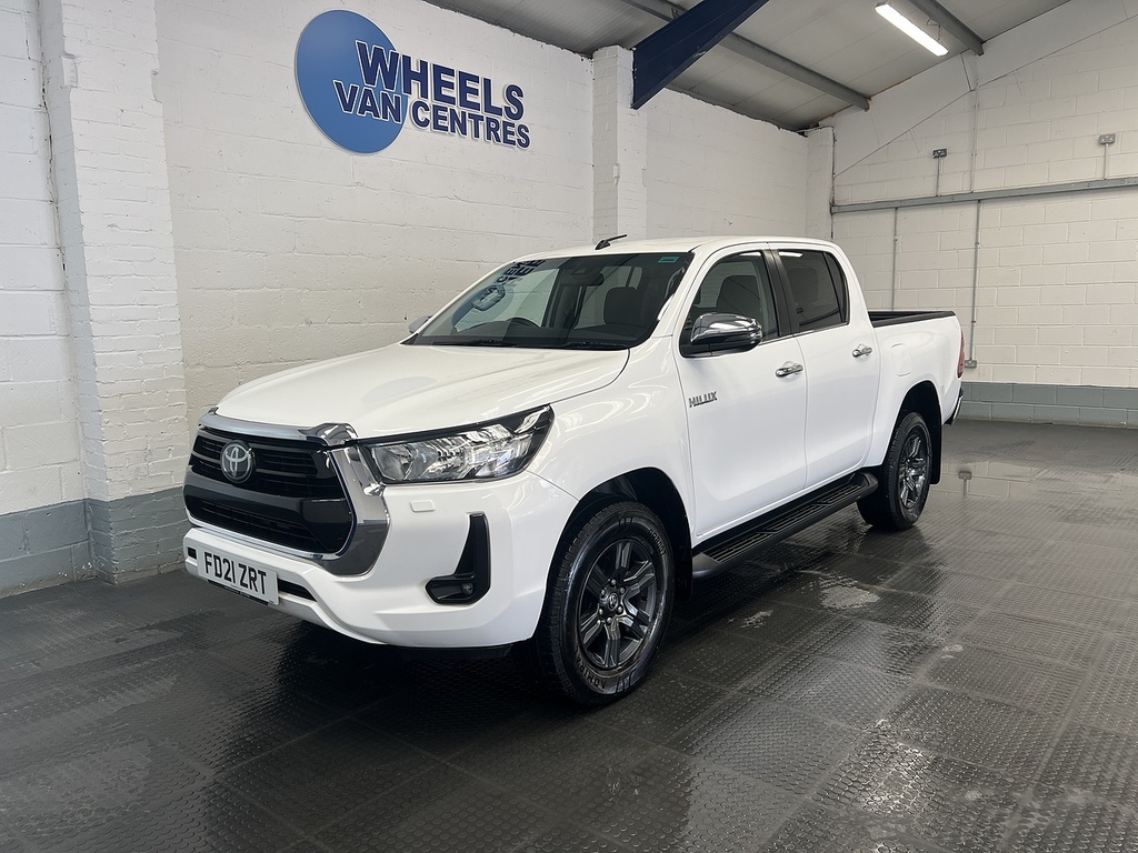 Toyota HILUX D-4d Icon White