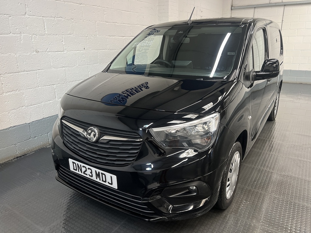 Vauxhall Combo 1.5 Turbo D 2300 Pro Panel Van 6Dr L Black