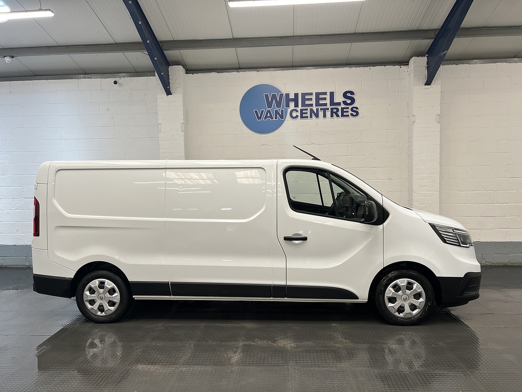 Renault Trafic 2.0 Dci Blue Ll30 Business Panel Van M HK23WJF White #4
