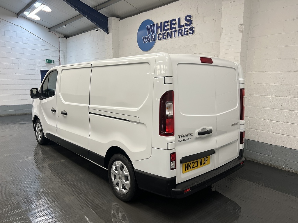 Renault Trafic 2.0 Dci Blue Ll30 Business Panel Van M HK23WJF White #3
