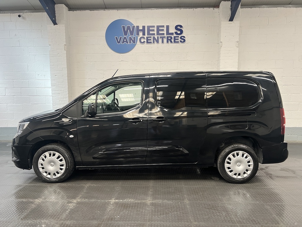 Vauxhall Combo 1.5 Turbo D 2300 Pro Panel Van 6Dr L DL23SZY Black #2