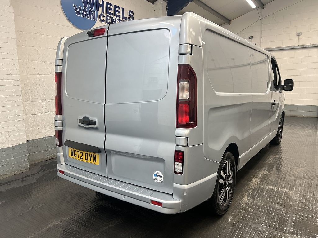 Renault Trafic 2.0 Dci Blue Ll30 Sport Panel Van Manu Grey #5