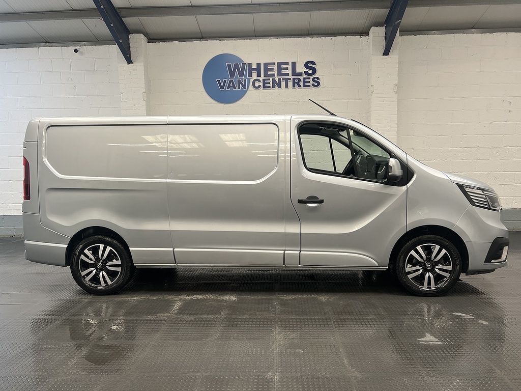 Renault Trafic 2.0 Dci Blue Ll30 Sport Panel Van Manu Grey #6