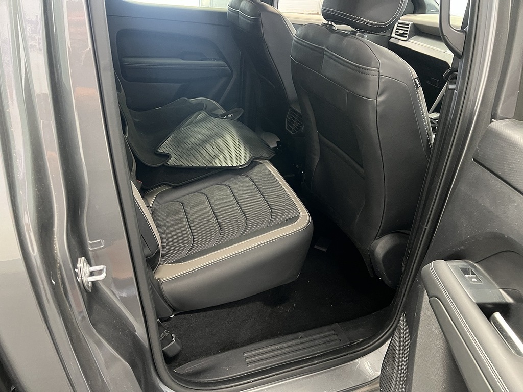 Volkswagen Amarok 3.0 Tdi V6 Aventura Pickup Double Cab A Grey #6