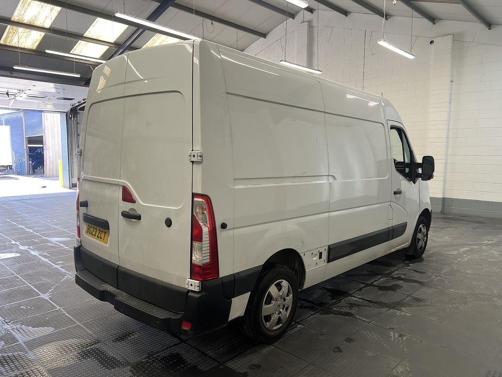 Nissan InterStar Dci 33 Acenta White #3