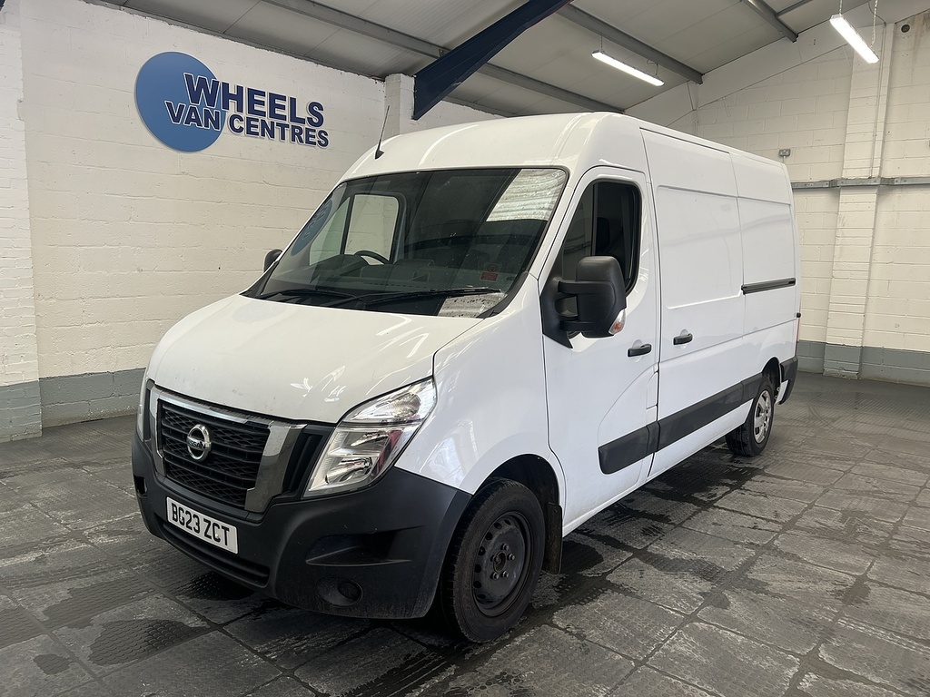 Nissan InterStar Dci 33 Acenta White