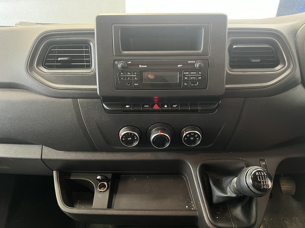 Nissan InterStar 2.3 Dci 33 Acenta Fwd L2 H2 Euro 6 White #5