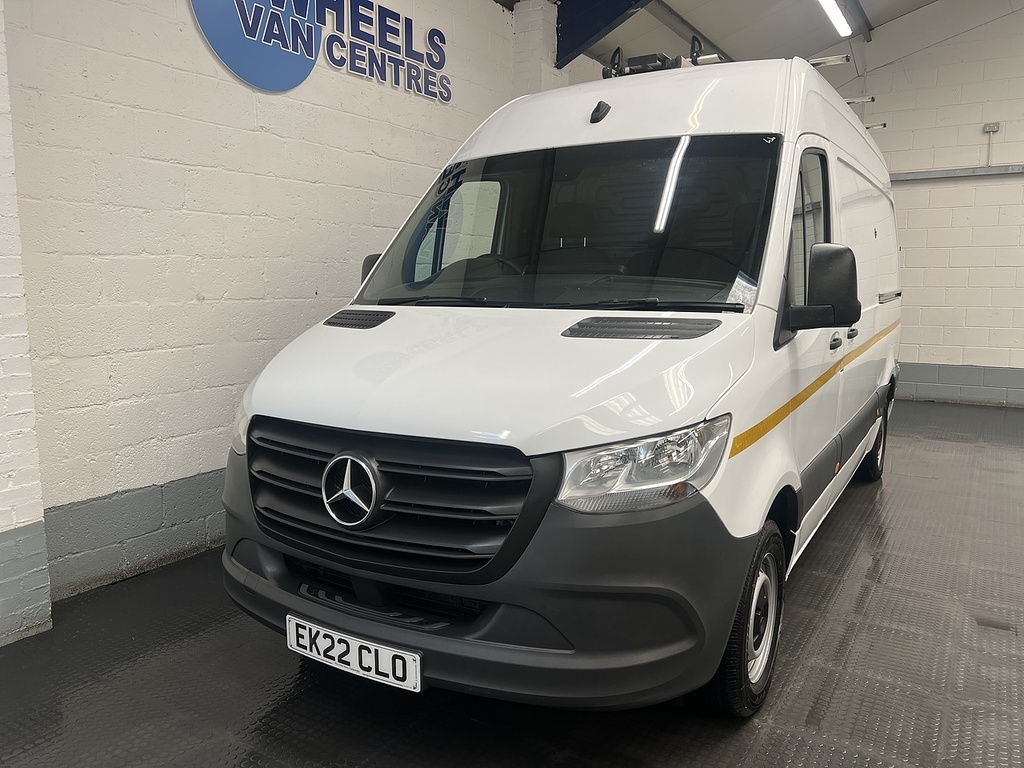 Mercedes-Benz Sprinter 2.0 315 Cdi Progressive Panel Van Manua EK22CLO White