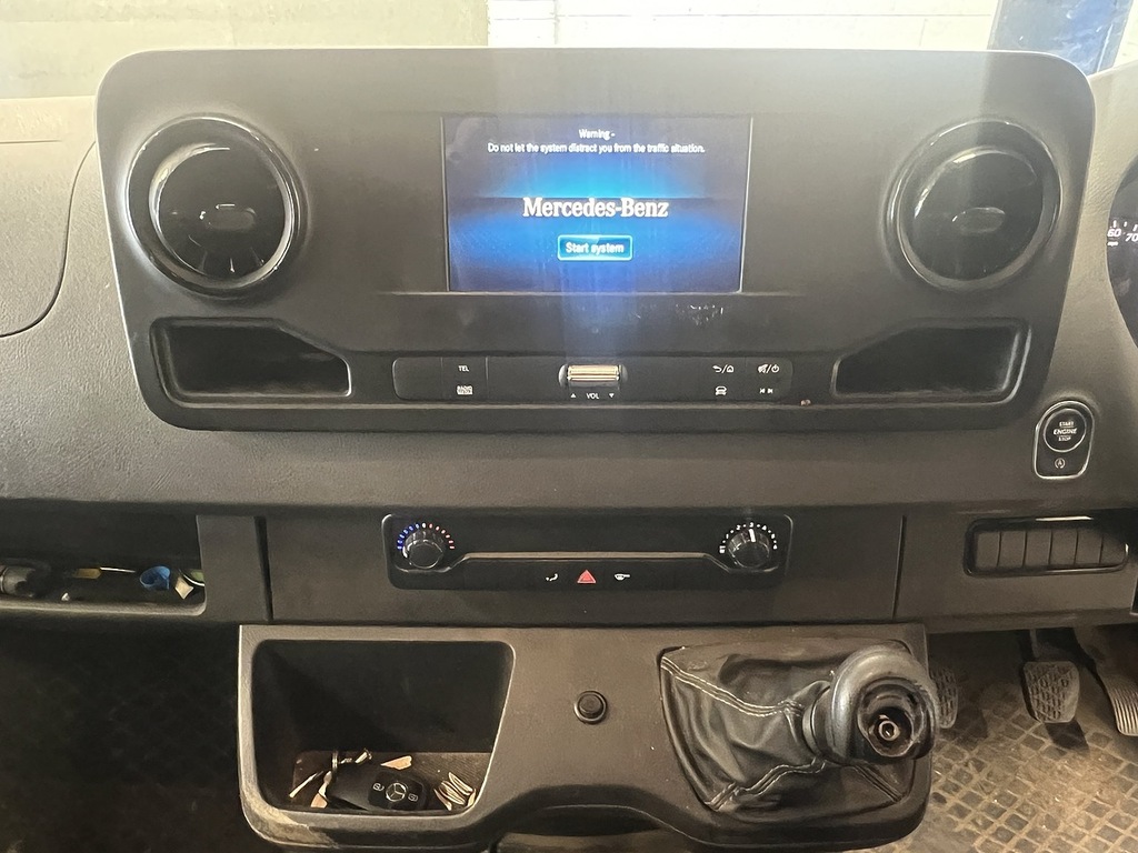 Mercedes-Benz Sprinter 315 Cdi Progressive White #5