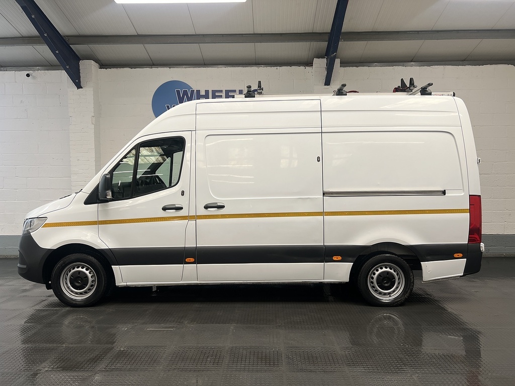 Mercedes-Benz Sprinter 2.0 315 Cdi Progressive Panel Van Manua EK22CLO White #2