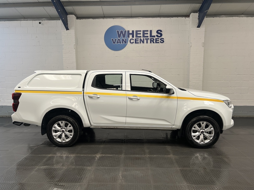 Isuzu D-Max 1.9 Td Dl20 Pickup Double Cab 4Wd BT73FOA White #6