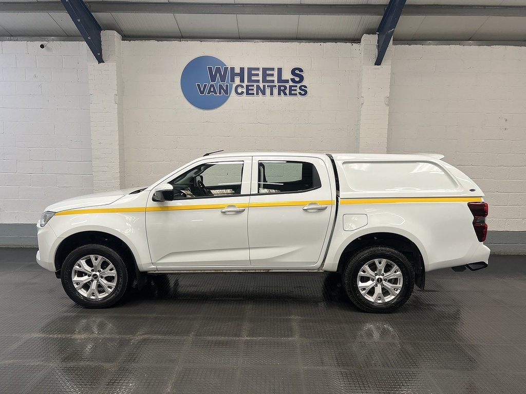 Isuzu D-Max 1.9 Td Dl20 Pickup Double Cab 4Wd BT73FOA White #2