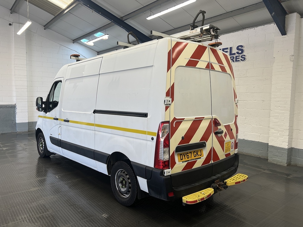 Vauxhall Movano 2.3 Cdti 3500 Panel Van Fwd L2 H White #2