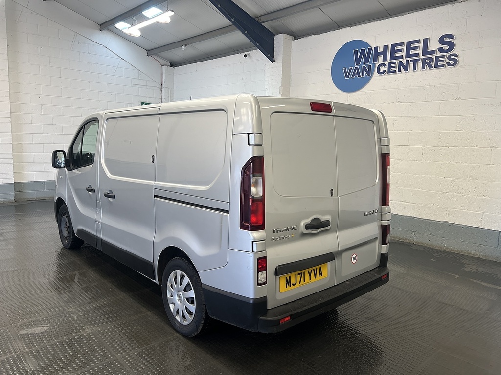 Renault Trafic 2.0 Dci Energy 28 Business Panel Van M Silver #2