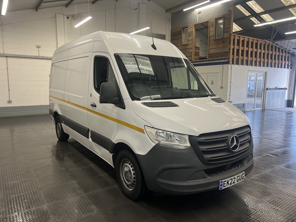 Mercedes-Benz Sprinter 2.0 315 Cdi Progressive Panel Van G-tro White #4