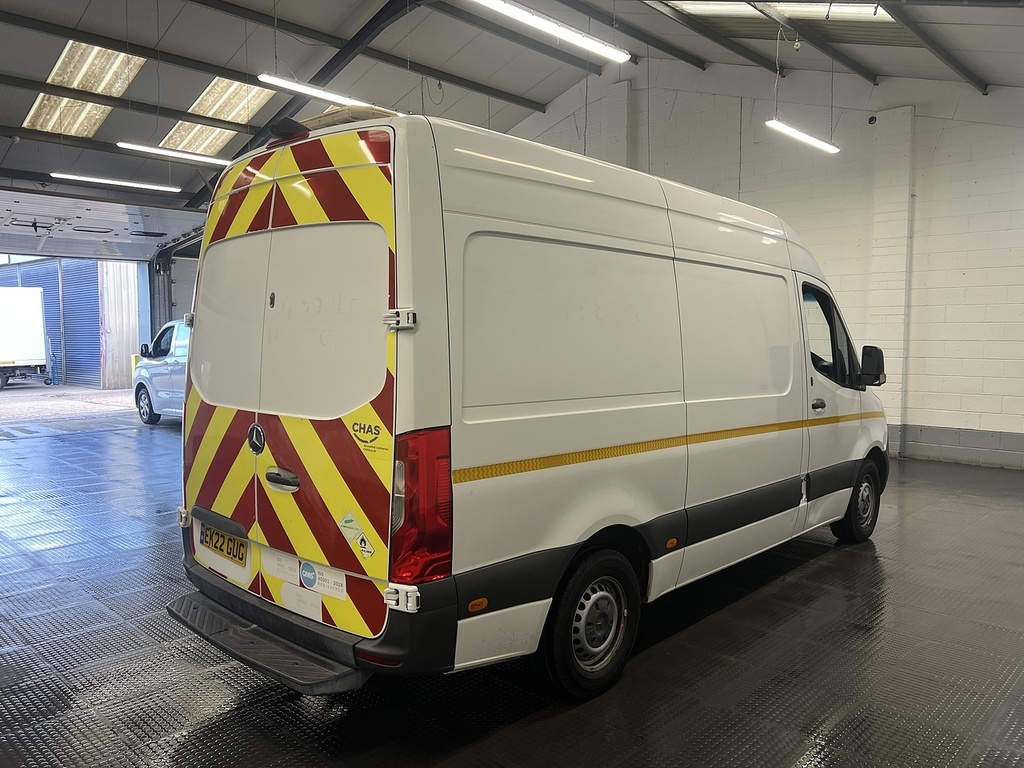 Mercedes-Benz Sprinter 2.0 315 Cdi Progressive Panel Van G-tro White #3