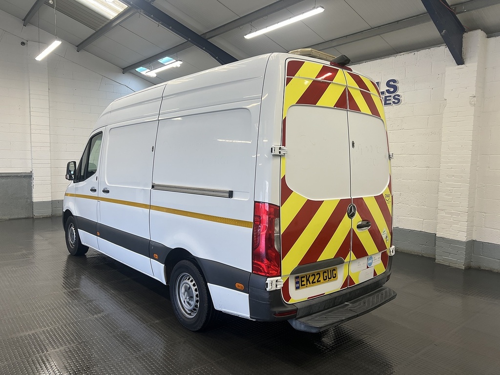 Mercedes-Benz Sprinter 2.0 315 Cdi Progressive Panel Van G-tro White #2