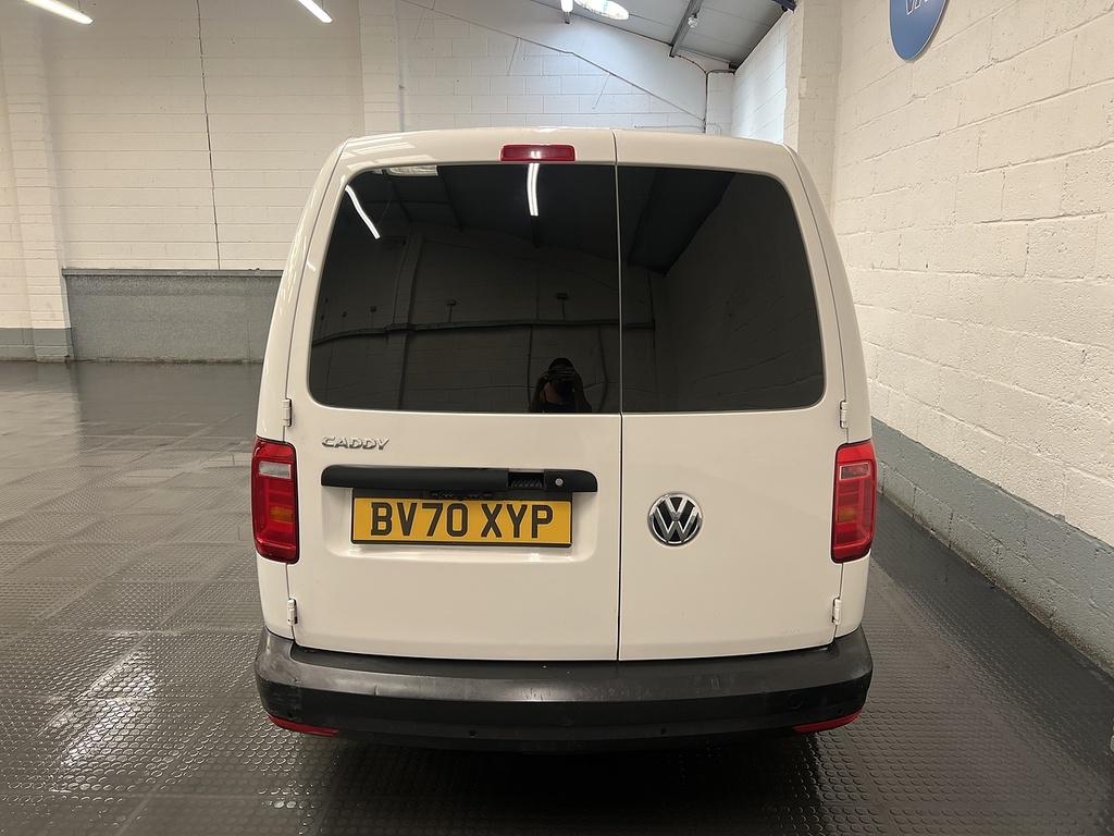 Volkswagen Caddy Maxi Tdi C20 Startline BV70XYP White #3