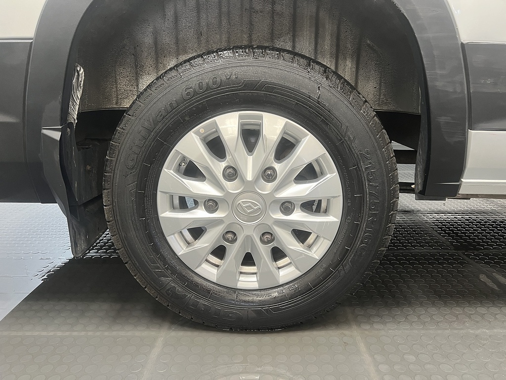 Maxus Deliver 9 Mpv Blue #28
