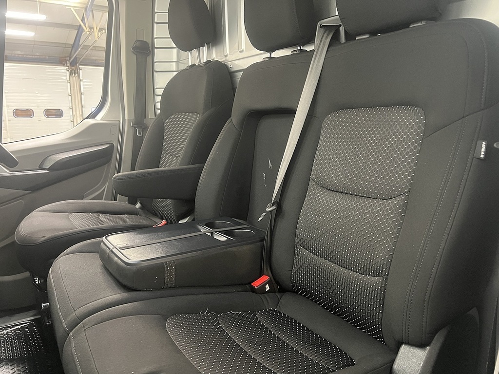 Maxus Deliver 9 Mpv Blue #24