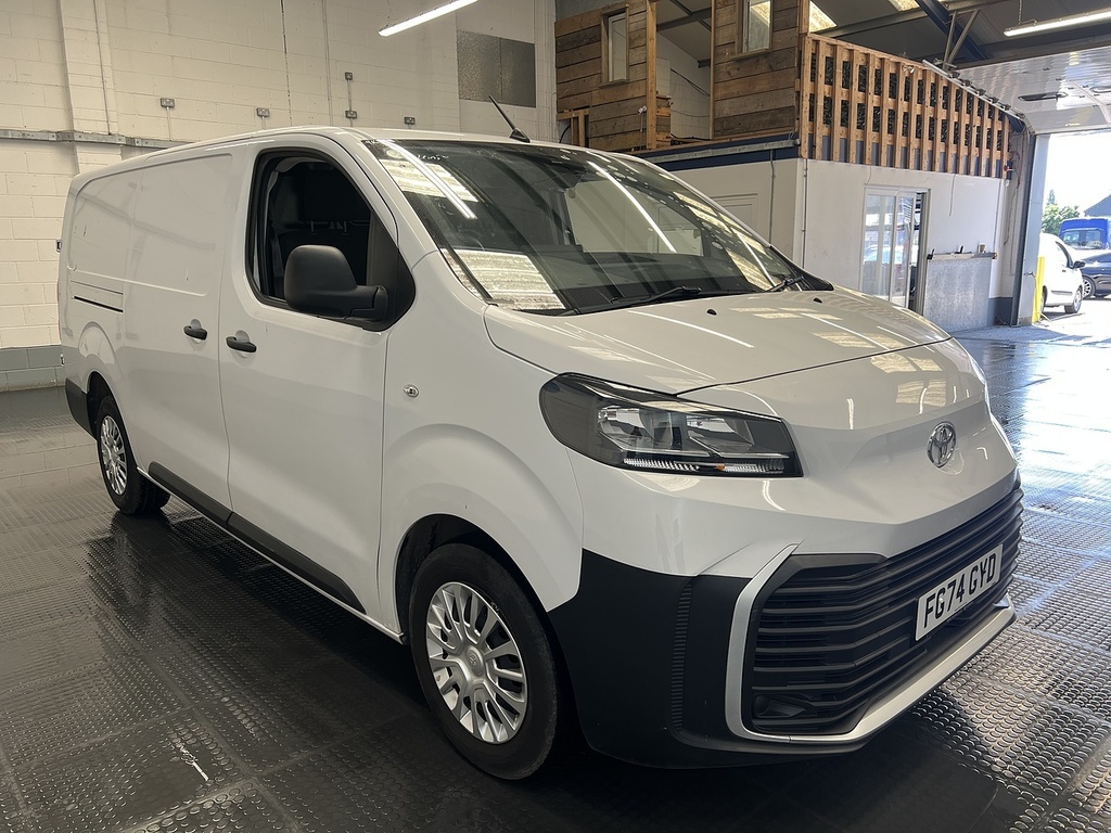 Toyota PROACE 2.0D Icon Long Panel Van 6Dr Lwb Eur White #3